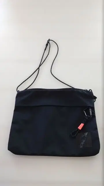 MAMMUT / 마무트 사코슈 블랙 나일론 숄더백