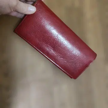 FU.SI.FERNALLE 빨간색 장지갑 새상품