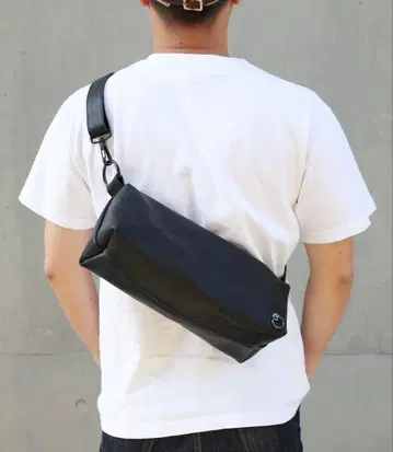 JAM HOME MADE 애리조나 소가죽 숄더백 M 사이즈 가죽