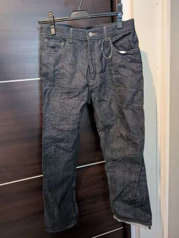 유니클로 데님 팬츠 30인치 76cm 다크 블루