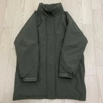 유니클로 방풍 패디드 코트 올리브 M 사이즈