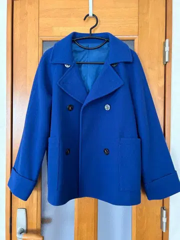 펠리시모 IEDIT 착화감 좋은 컬러의 숏 기장 코나레 P코트 로얄 블루