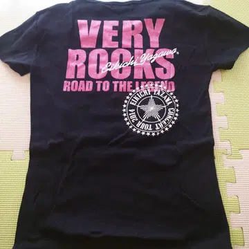 VERY ROCKS 티셔츠 블랙