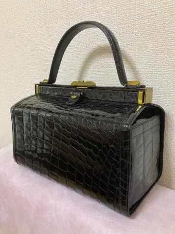 크로커다일 샤이닝 핸드백 블랙 노브랜드