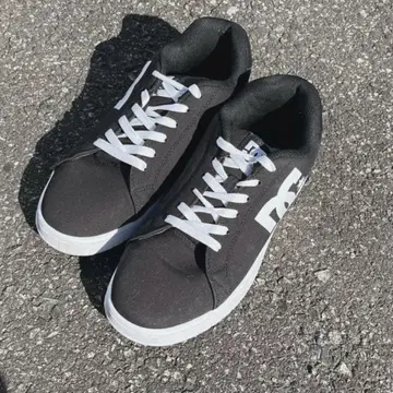 DC 블랙 스니커즈 27cm