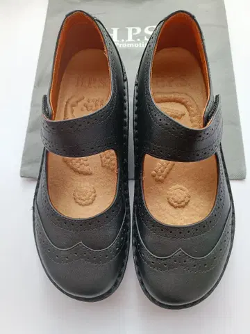 미사용 새상품 H.I.P.S. 블랙 플랫슈즈