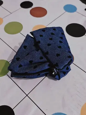 다크 블루 도트 무늬 반다나