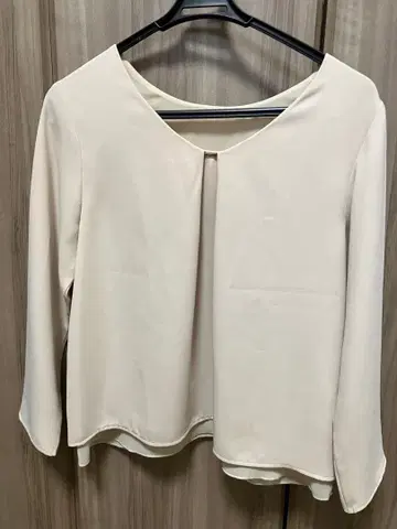 SHIPS 아이보리 긴팔 블라우스