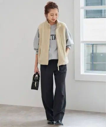 Spick and Span 라이트 보아 지퍼 베스트 베이지 38