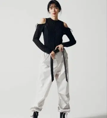 COEL(코엘) 튜닉 부클레 꽃무늬 상의/블랙