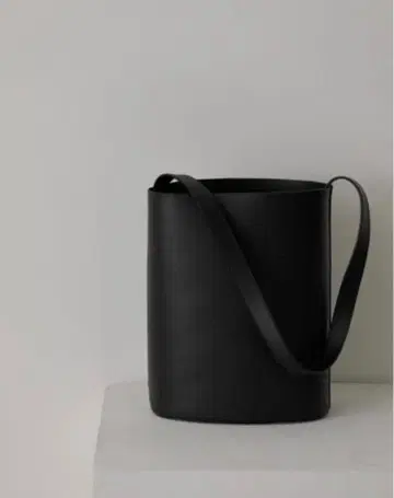 RIM.ARK Lether bucket shoulder bag