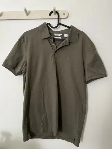 캘빈 클라인 클래식 핏 피케 셔츠 올리브 그린