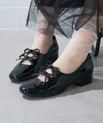 MAISON BREEZE 더블 리본 펌프스