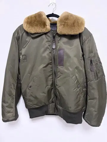 휴스턴 올리브색 MA-1 자켓 퍼 카라 부착