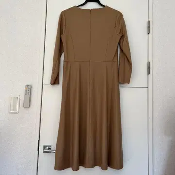 키이스 심플한 보르도 색상의 원피스 (미사용에 가까움)