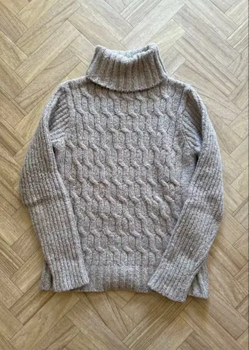 하이넥 스웨터 그레이지