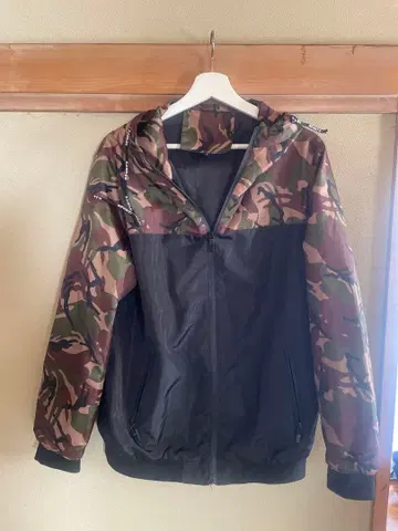 카모플라쥬 나일론 자켓 L 사이즈