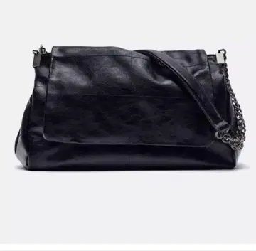 ZARA 락 플랩 숄더백