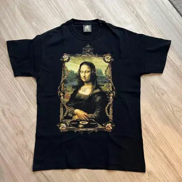 모나리자 DJ 그래픽 티셔츠 블랙
