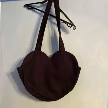 하트형 캠퍼스 토트백