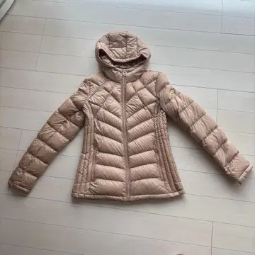 마이클코어스 경량 베이지 다운