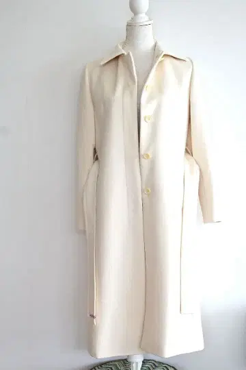 화이트 롱 코트 벨트 포함 11호