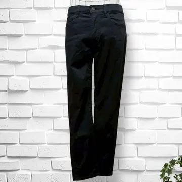 [유니클로] 울트라 스트레치 컬러진 테이퍼드 팬츠 남성용 M