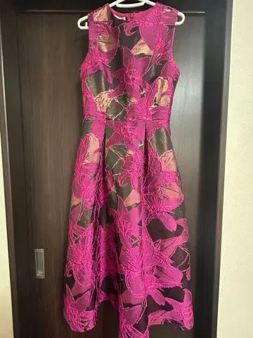 ELNIQUE 엘니크 S 핑크 골드 꽃 자수 드레스 원피스