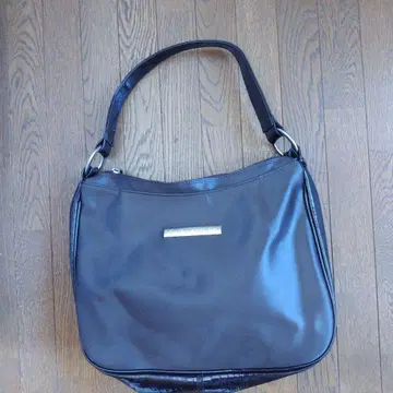 마리콴트 숄더백