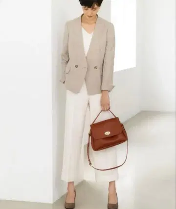 새상품급! 그린 라벨 릴랙싱 노카라 더블 자켓 38 베이지 M