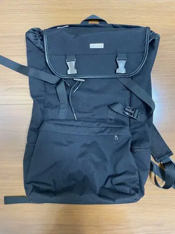 나노 유니버스 백팩