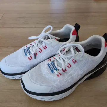 SKECHERS Air Cooled Memory Foam 스니커즈