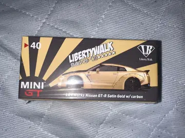 MINI GT LB WORKS NISSAN GT-R R35 gold