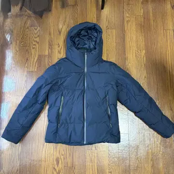 유니클로 후드 부착 심리스 다운 자켓 M