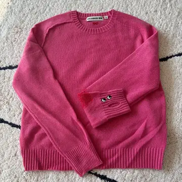 유니클로 ANYA HINDMARCH 핑크 니트