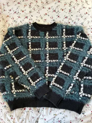 미사용 새상품 AZUL by MURSY 체크 무늬 니트 스웨터 M