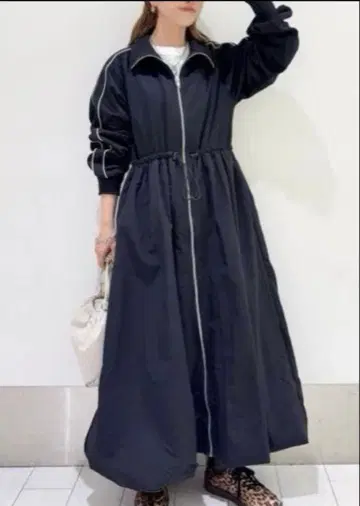 로리즈팜 LOWRYS FARM 트랙 도킹 벌룬 원피스