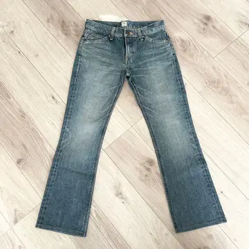 리 부츠컷 데님 27사이즈 플레어 데님