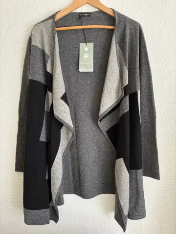 [미사용 새상품] 타카시마야 캐시미어 100% 가디건 L 사이즈