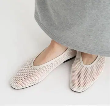 새상품급 REMME 플랫 메쉬 펌프스 38 화이트