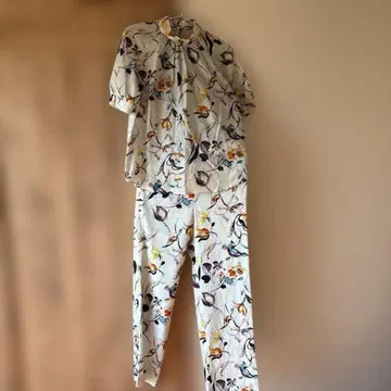 새상품급 팬츠 셋업