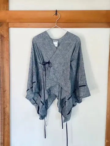 소우소우 키사라기 소매 조임 린넨 100% 겉옷 네이비 그레이