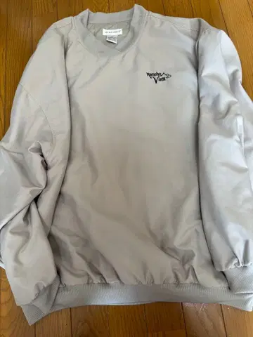 크림 나일론 자켓 크루넥