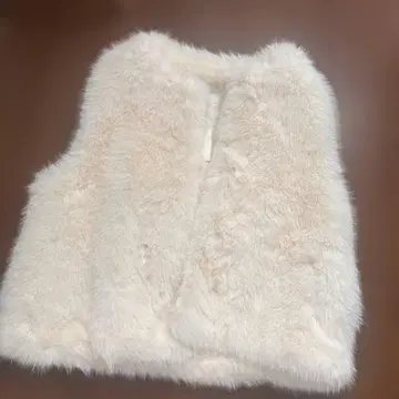 CARLA 퍼 베스트 카라 미사용 새상품