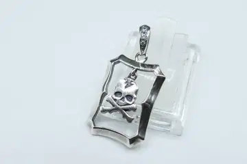 새상품급 라이온 하트 스컬 프레임 목걸이 탑 펜던트