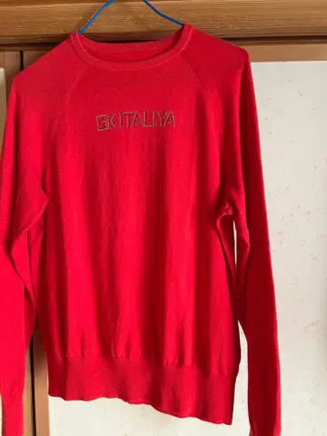 이타리야 스웨터