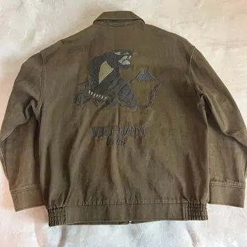 언스터디드 호랑이 자수 베트남 자켓 카키색