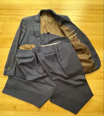 네이비 스트라이프 비즈니스 정장 세트