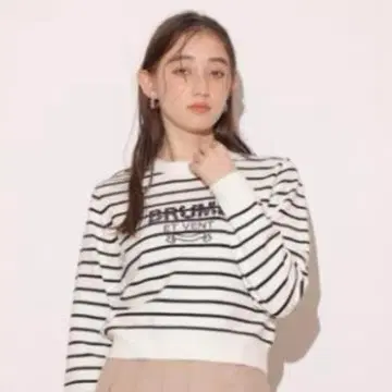 Rirandture 스팽글 자수 로고 니트 (보더)