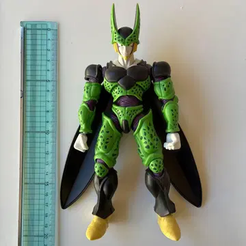 드래곤볼 셀 프라모델 약 15cm (기본 조립)